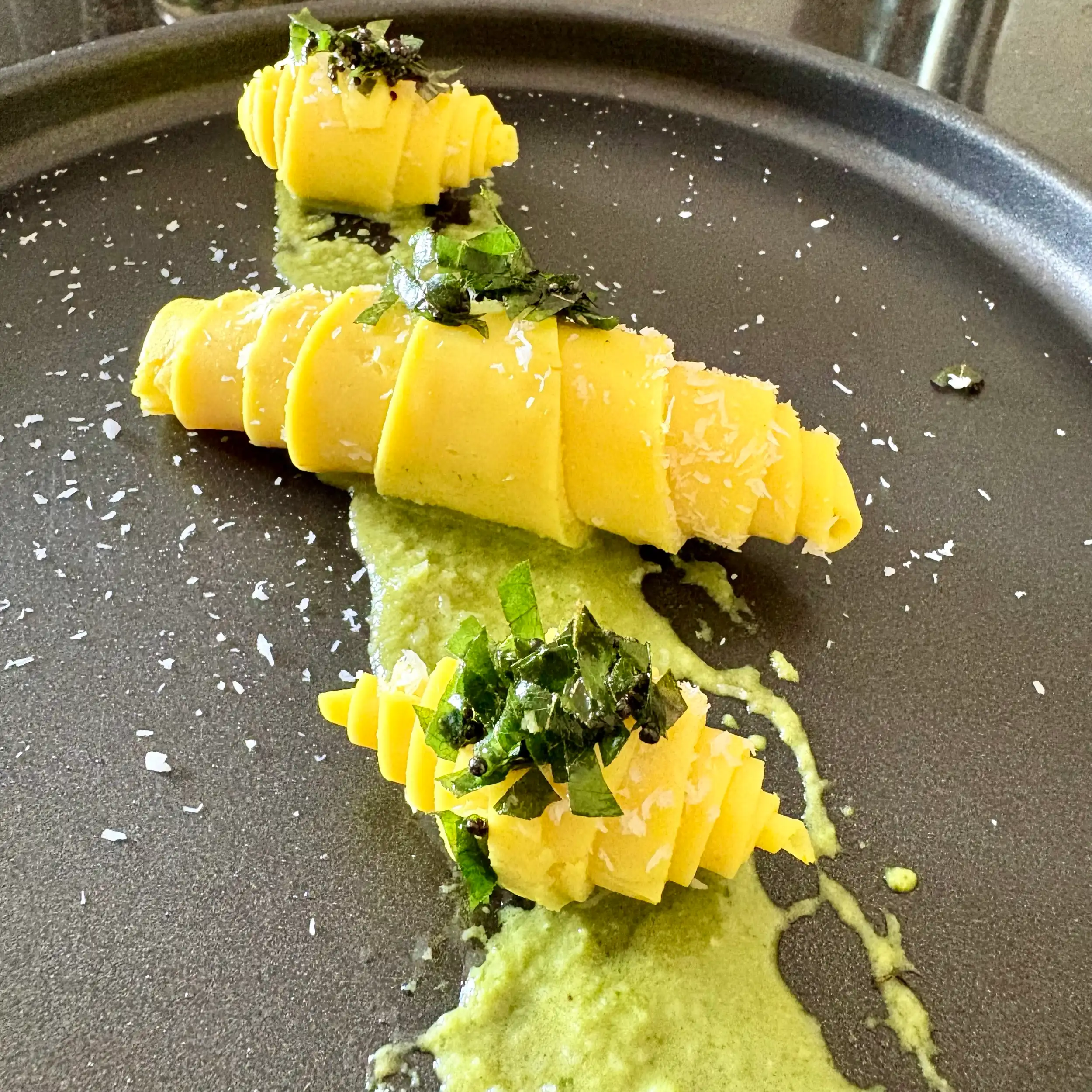 A plate of khandvi